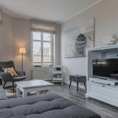 Apartment Strandnahe 2-raum-ferienwohnung Im Zentrum - Residenz Strandeck 02